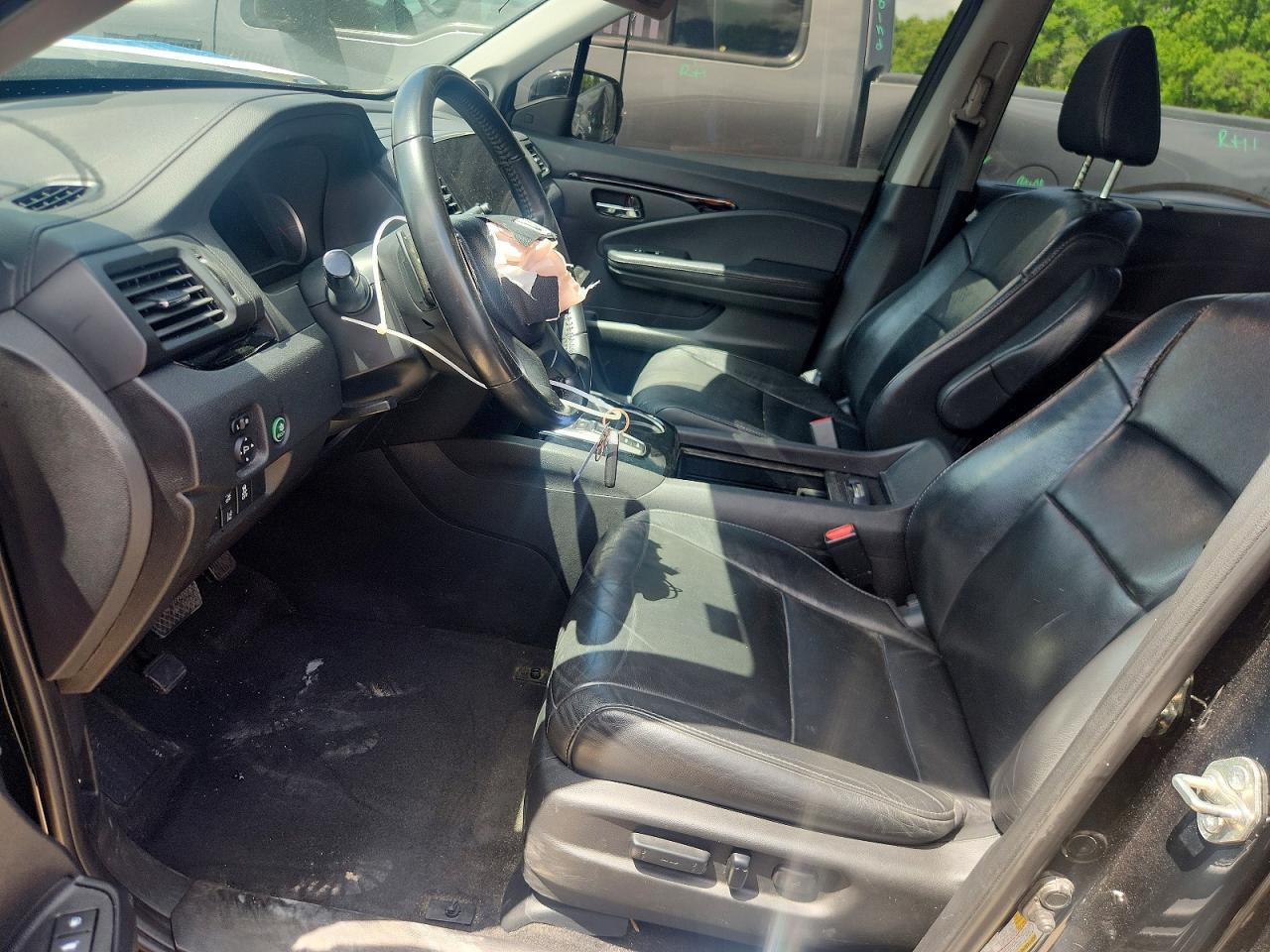 2019 Honda Pilot Touring - Image 7