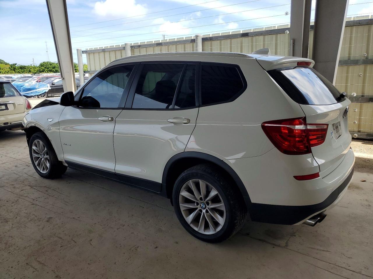 2017 BMW X3 xDrive28I - Фото 2