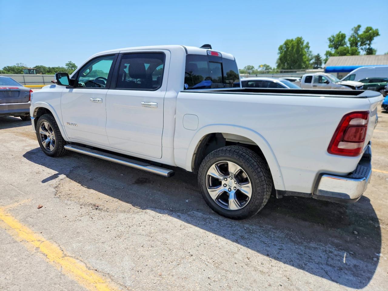 2020 Ram 1500 Laramie - Фото 2