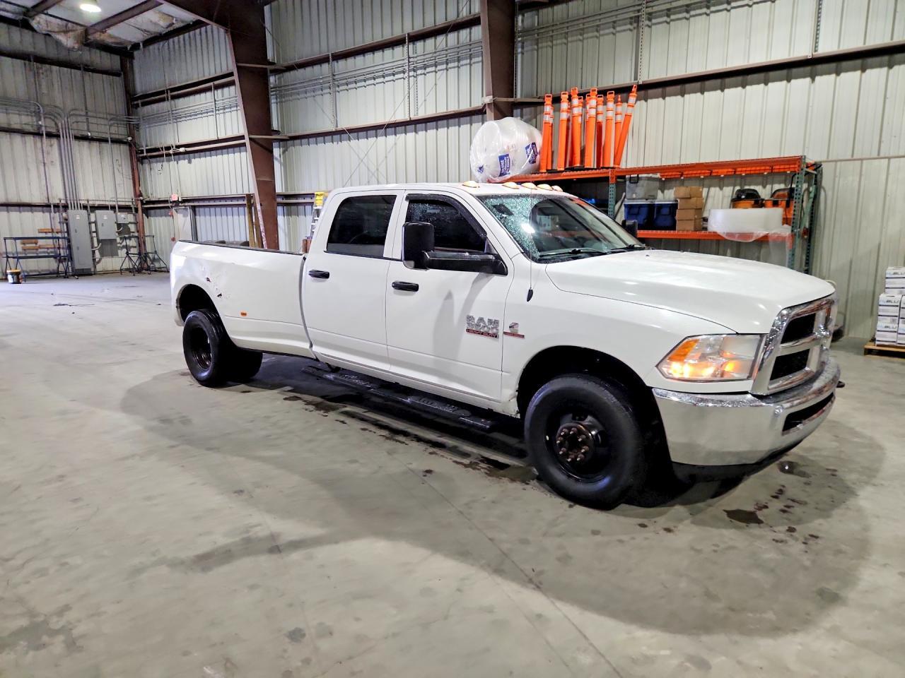2018 Ram 3500 St - Image 4