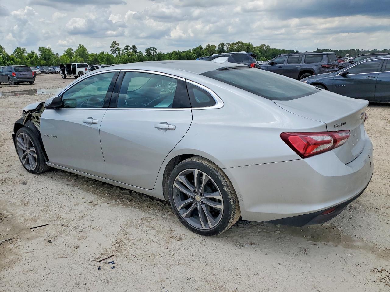2022 Chevrolet Malibu Lt - Image 2
