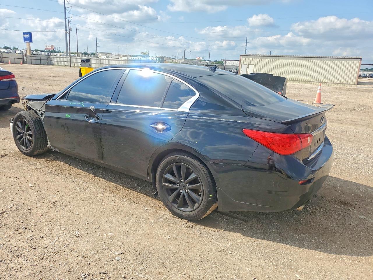 2017 Infiniti Q50 3.0T Premium - Фото 2