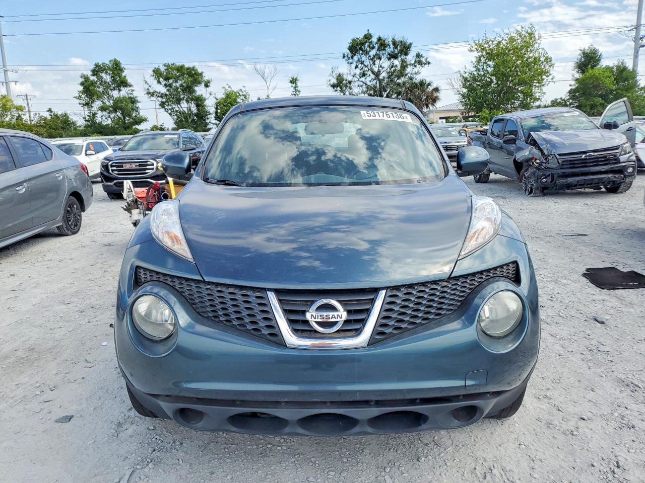 2014 Nissan Juke S - Image 5