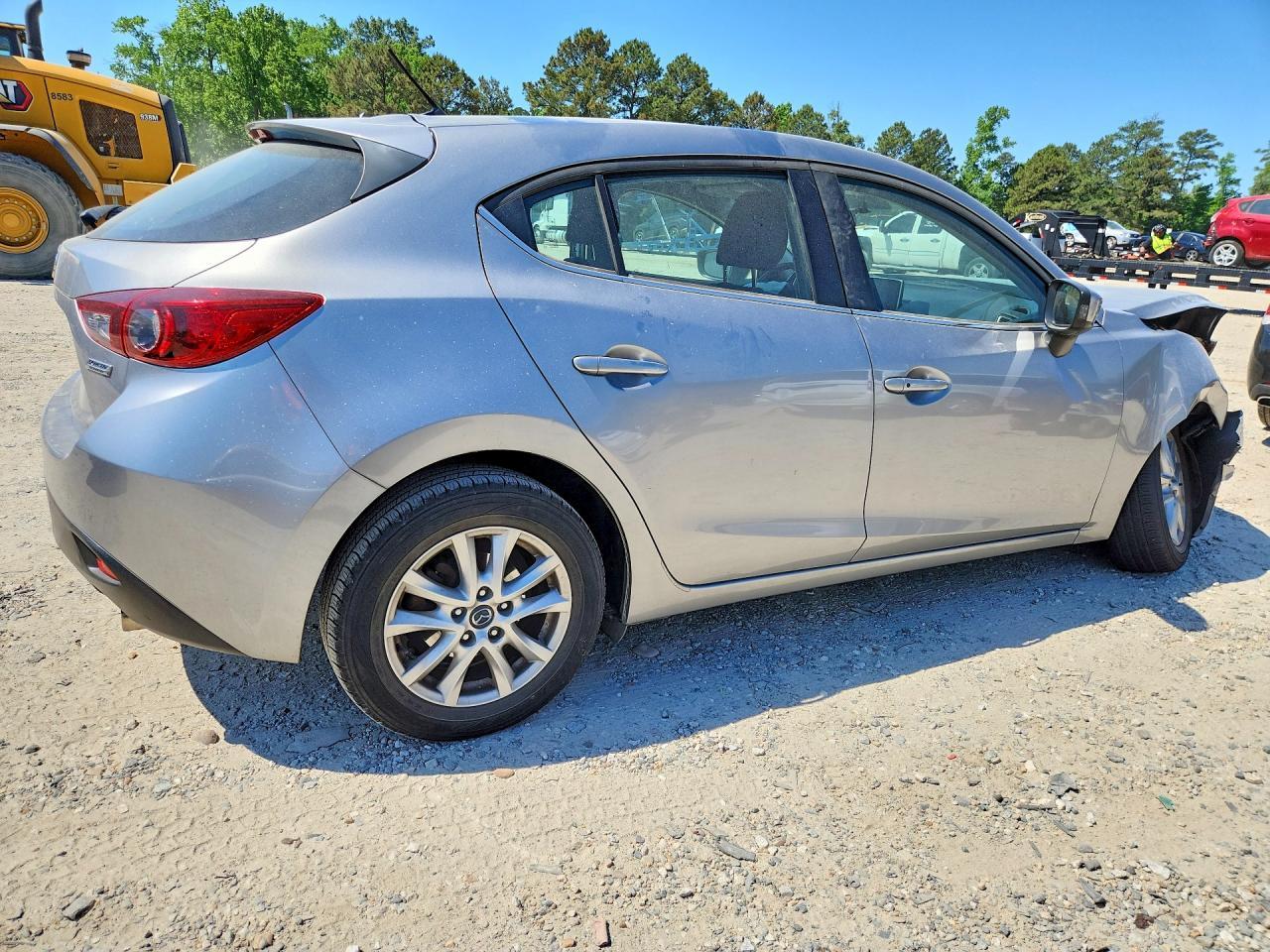 2015 Mazda 3 Touring - Фото 3