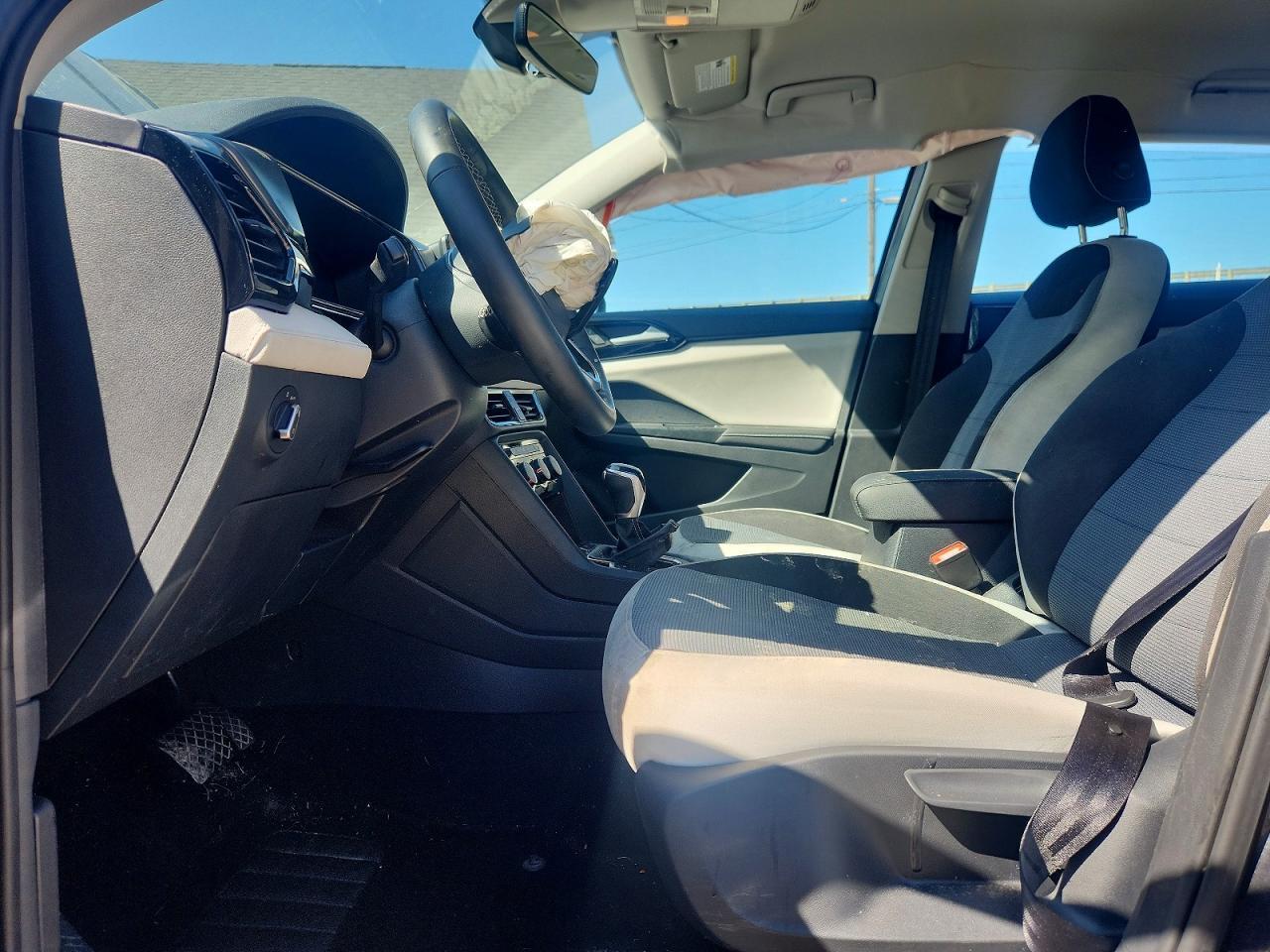 2025 Volkswagen Taos S - Image 7