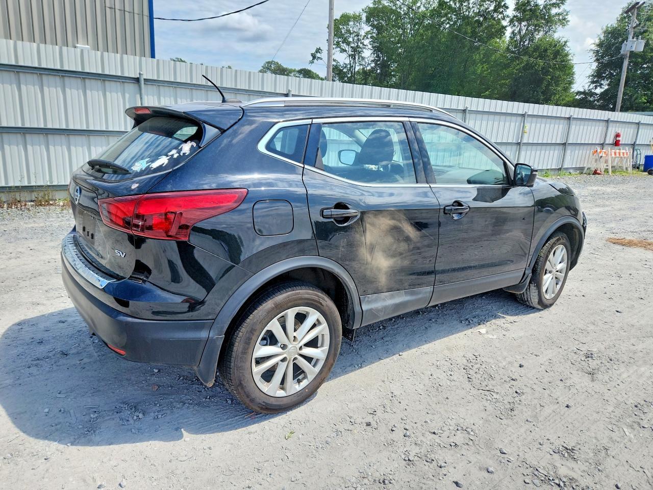 2018 Nissan Rogue Sport Sv - Image 3