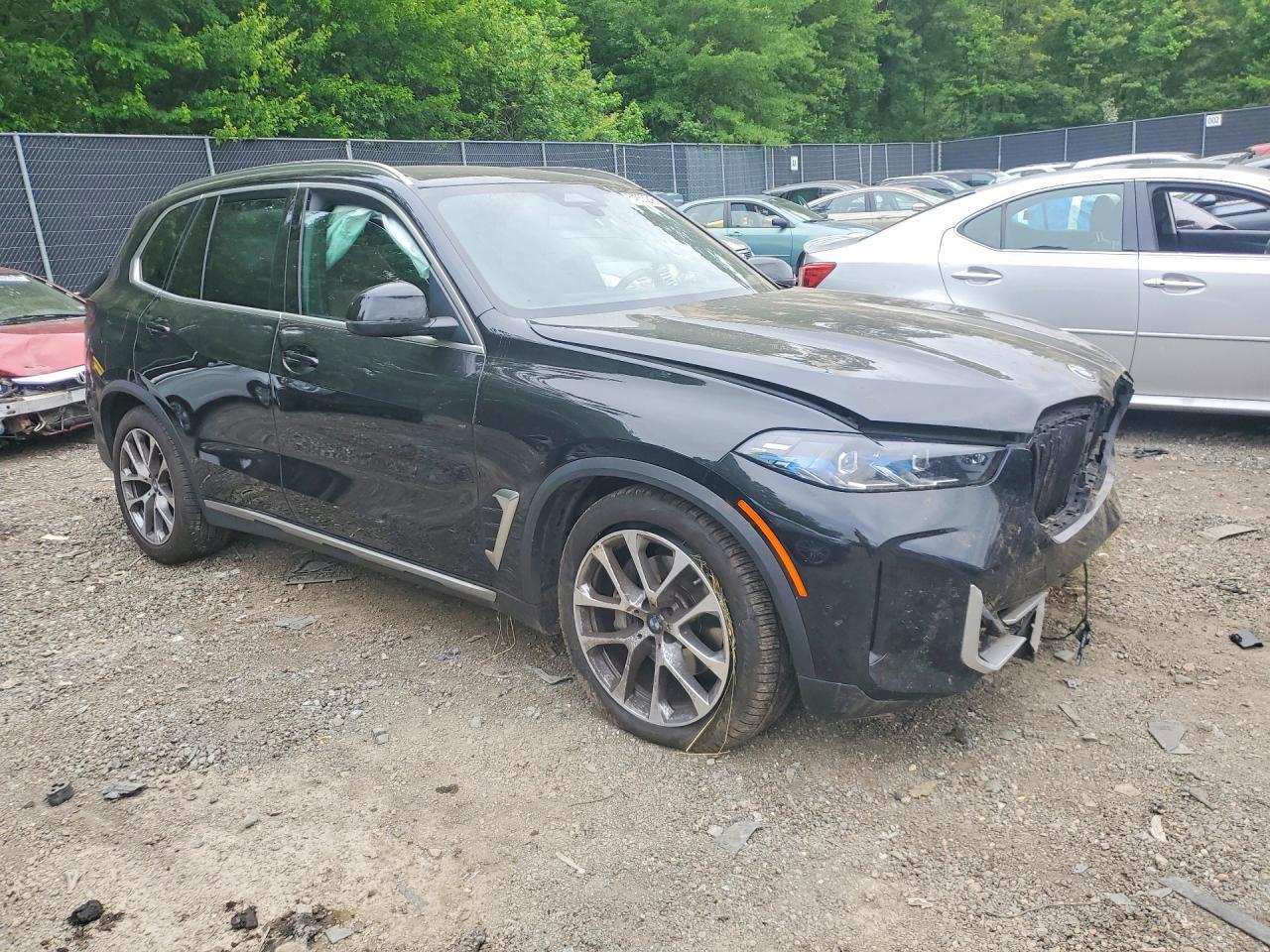 2025 BMW X5 xDrive40I - Image 4