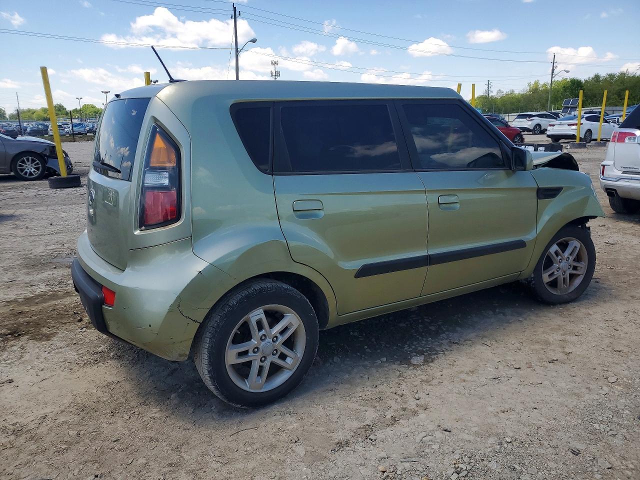 2010 Kia Soul + - Фото 3