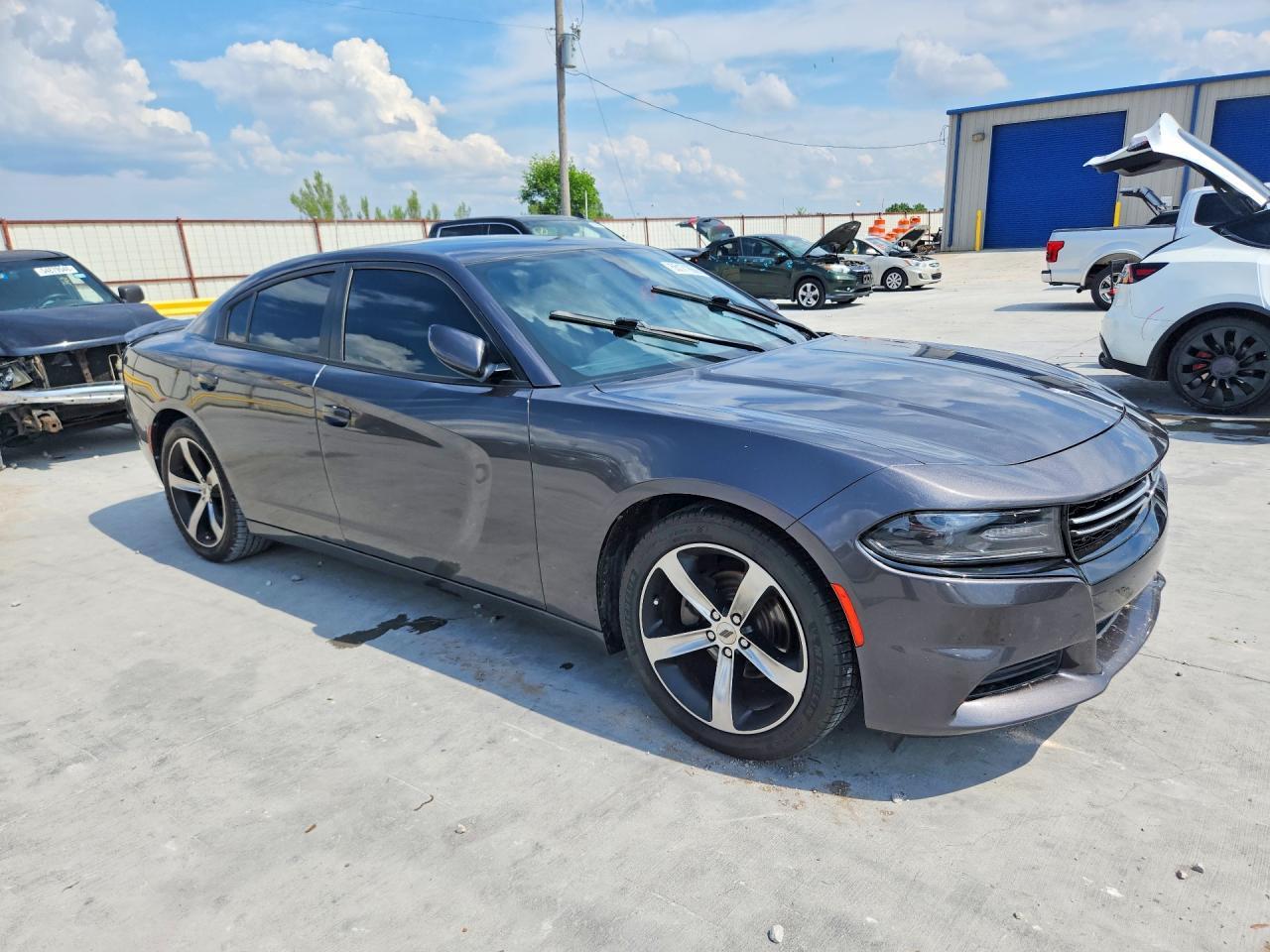 2017 Dodge Charger Se - Фото 4