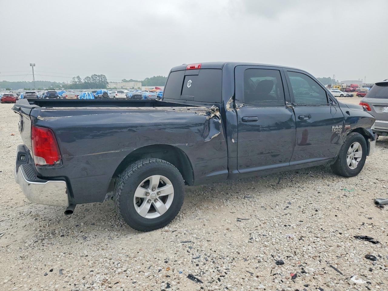 2019 Ram 1500 Classic Slt - Фото 3