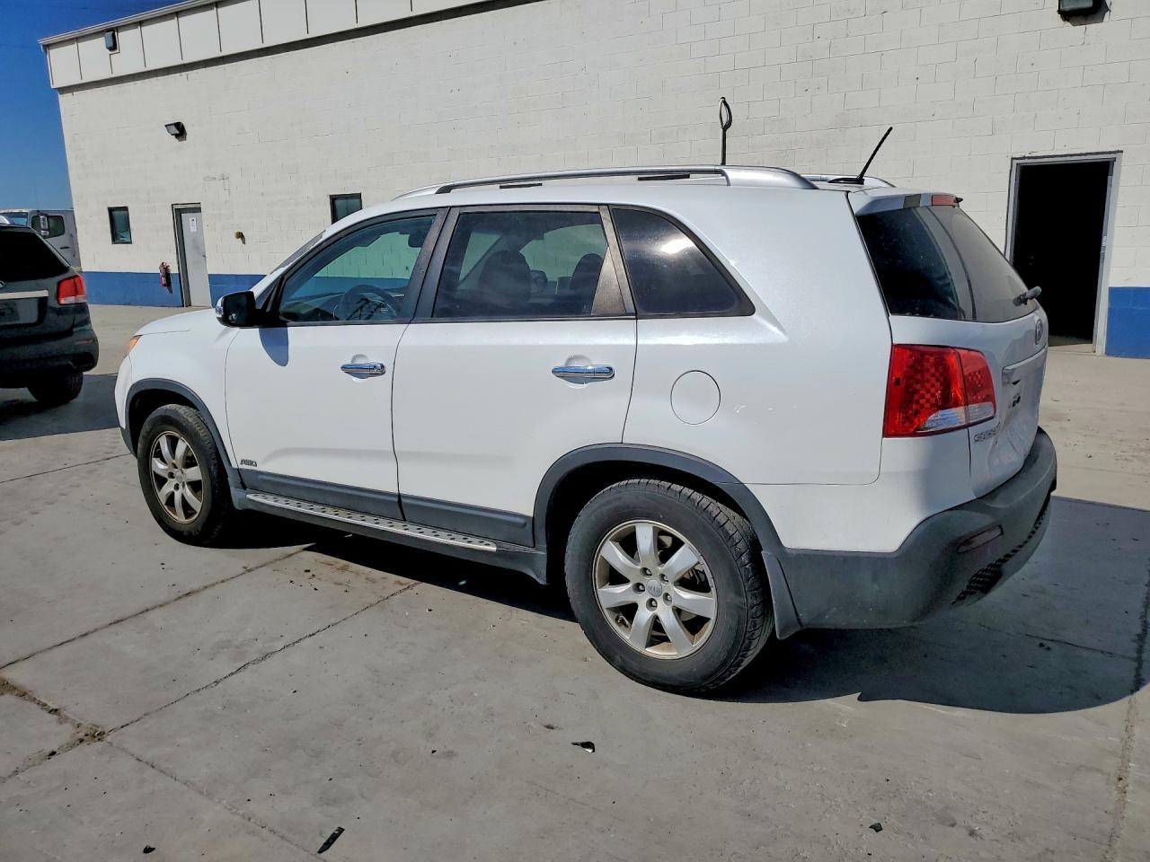 2013 Kia Sorento Lx - Фото 2