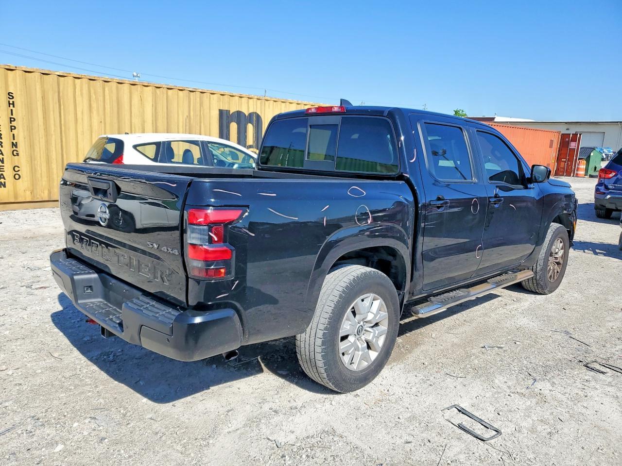 2022 Nissan Frontier Sv - Image 3