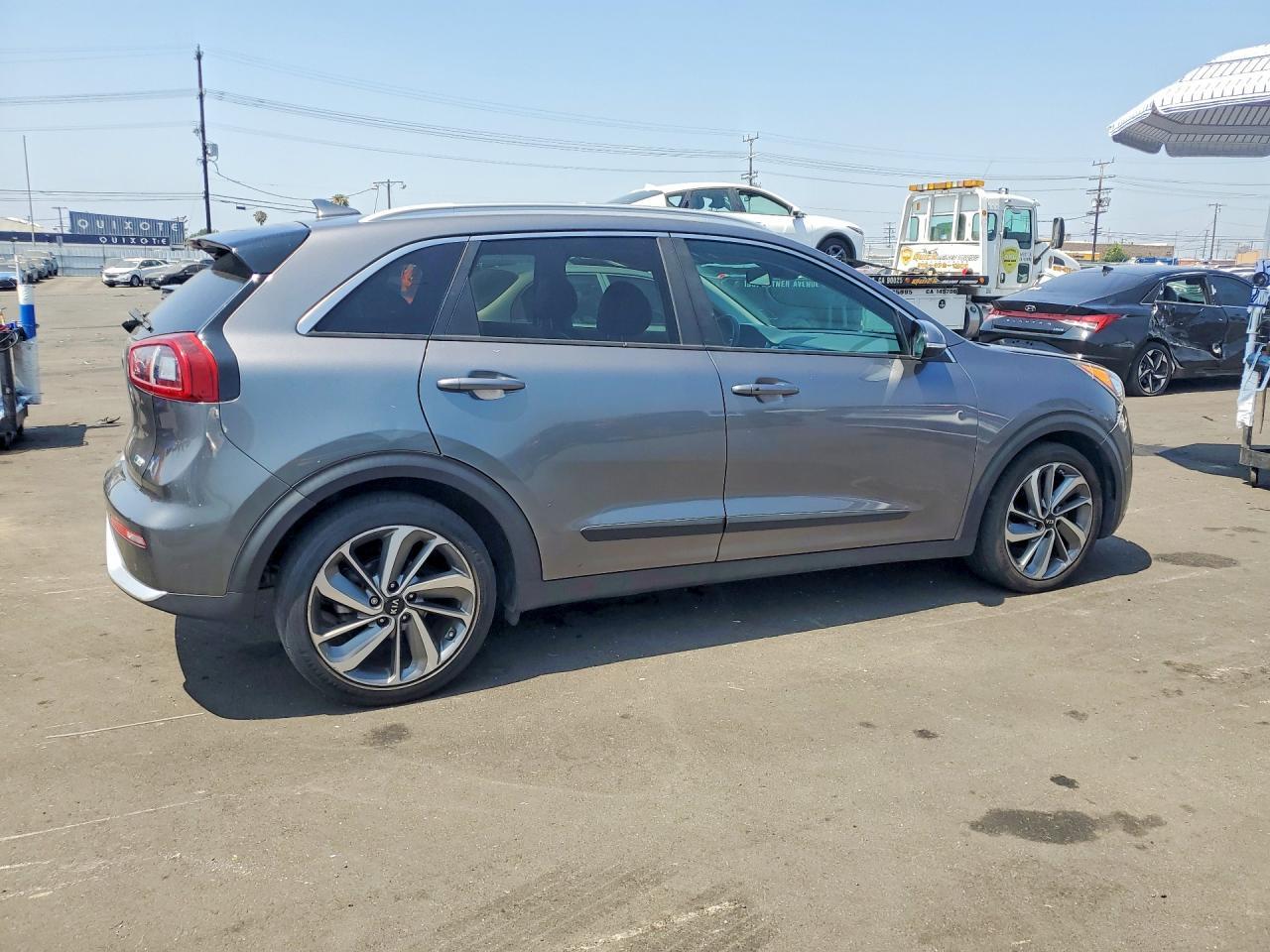 2017 Kia Niro Ex Touring - Фото 3