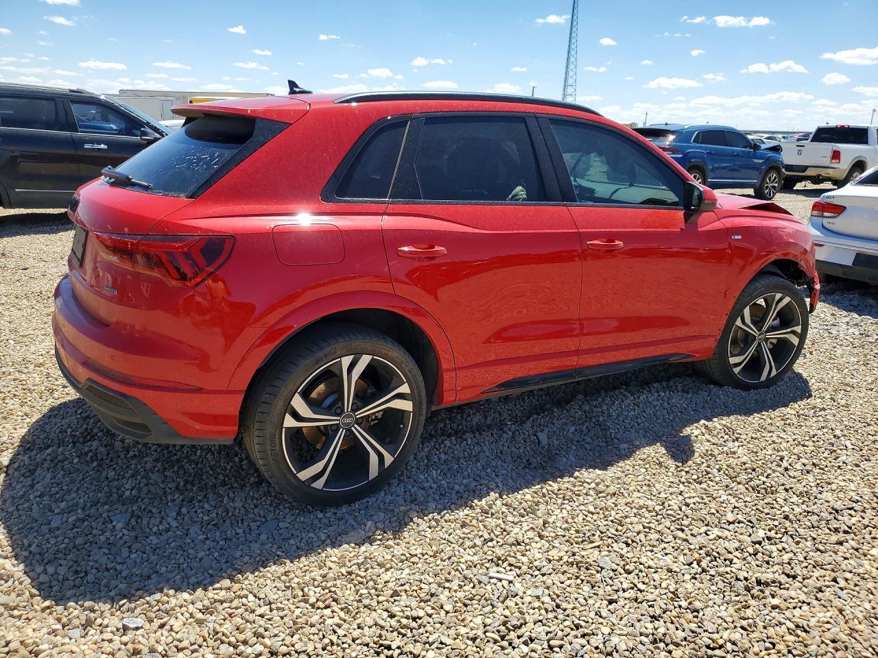 2024 Audi Q3 Premium Plus S Line 45 - Фото 3