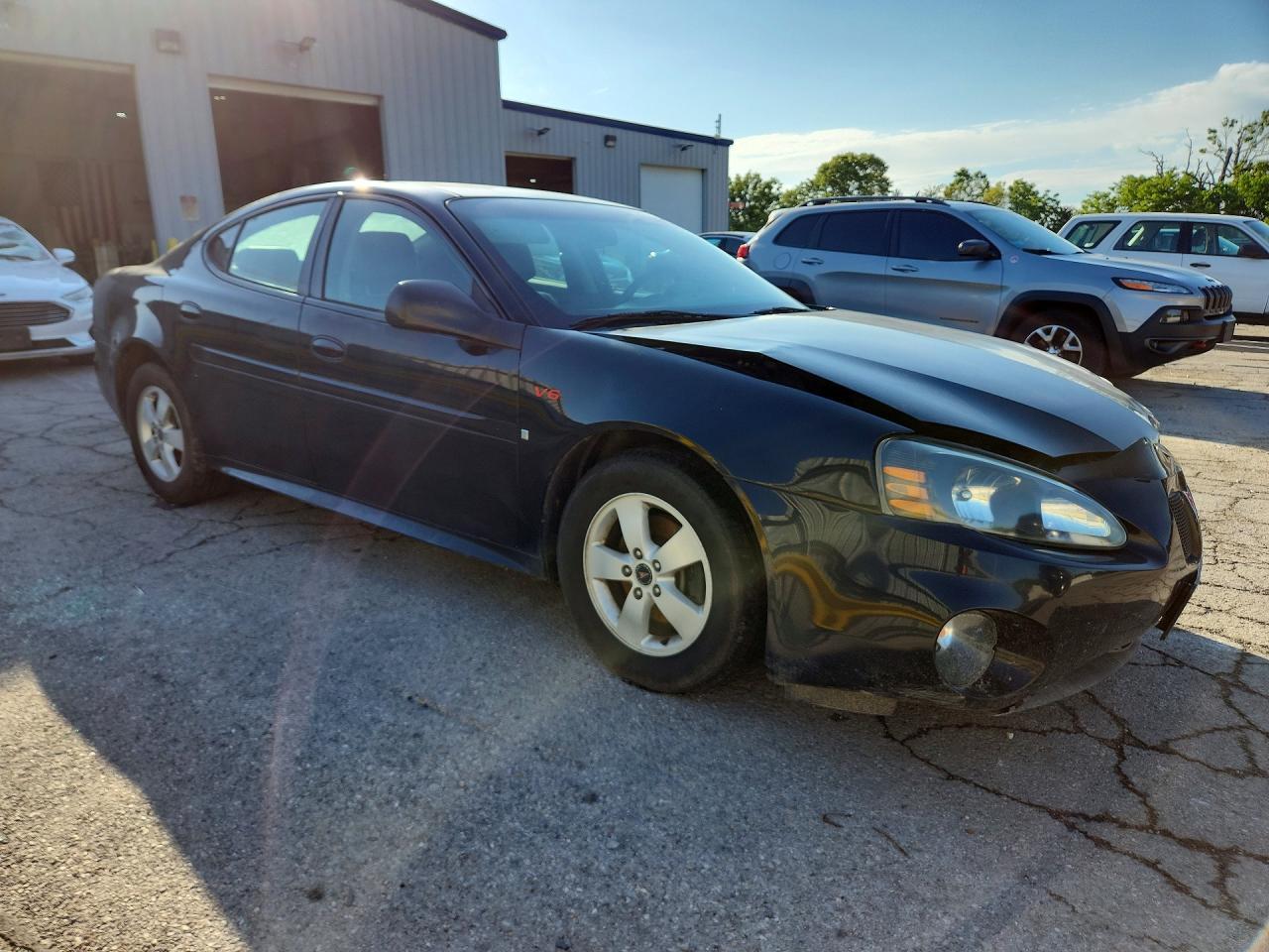 2006 Pontiac Grand Prix - Image 4
