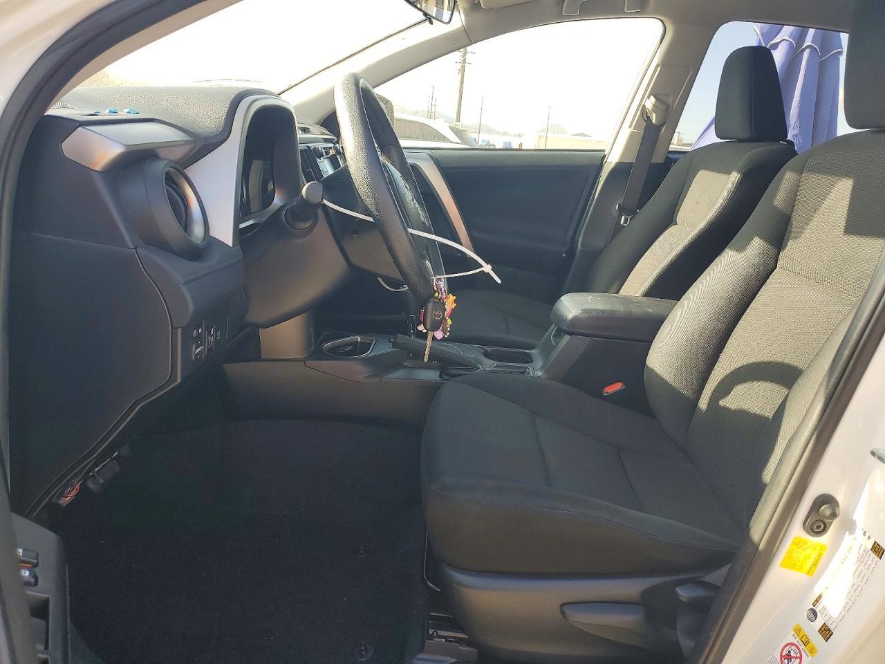 2017 Toyota Rav4 Le - Фото 7