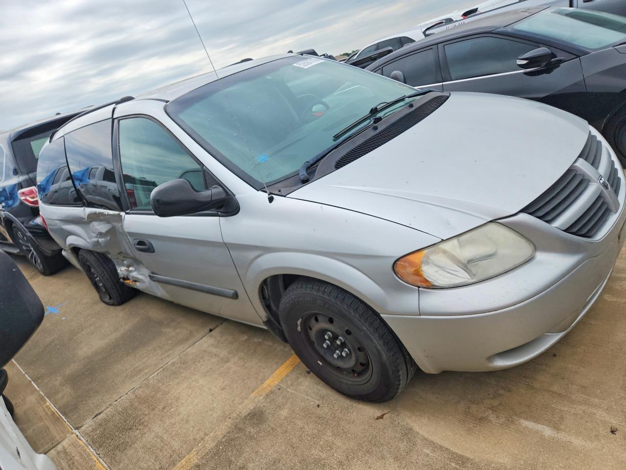 2005 Dodge Grand Caravan Se - Image 4