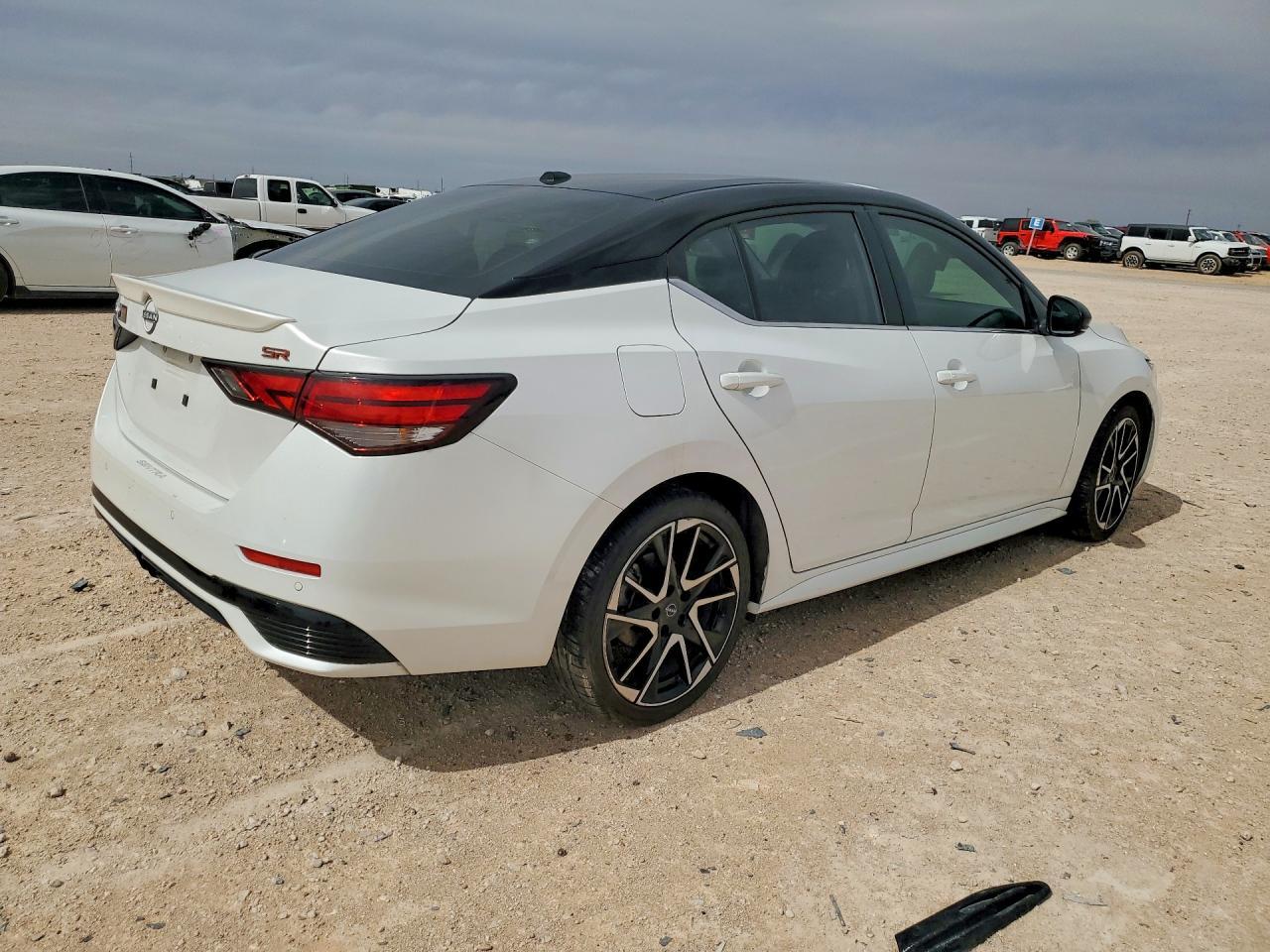 2024 Nissan Sentra Sr - Image 3