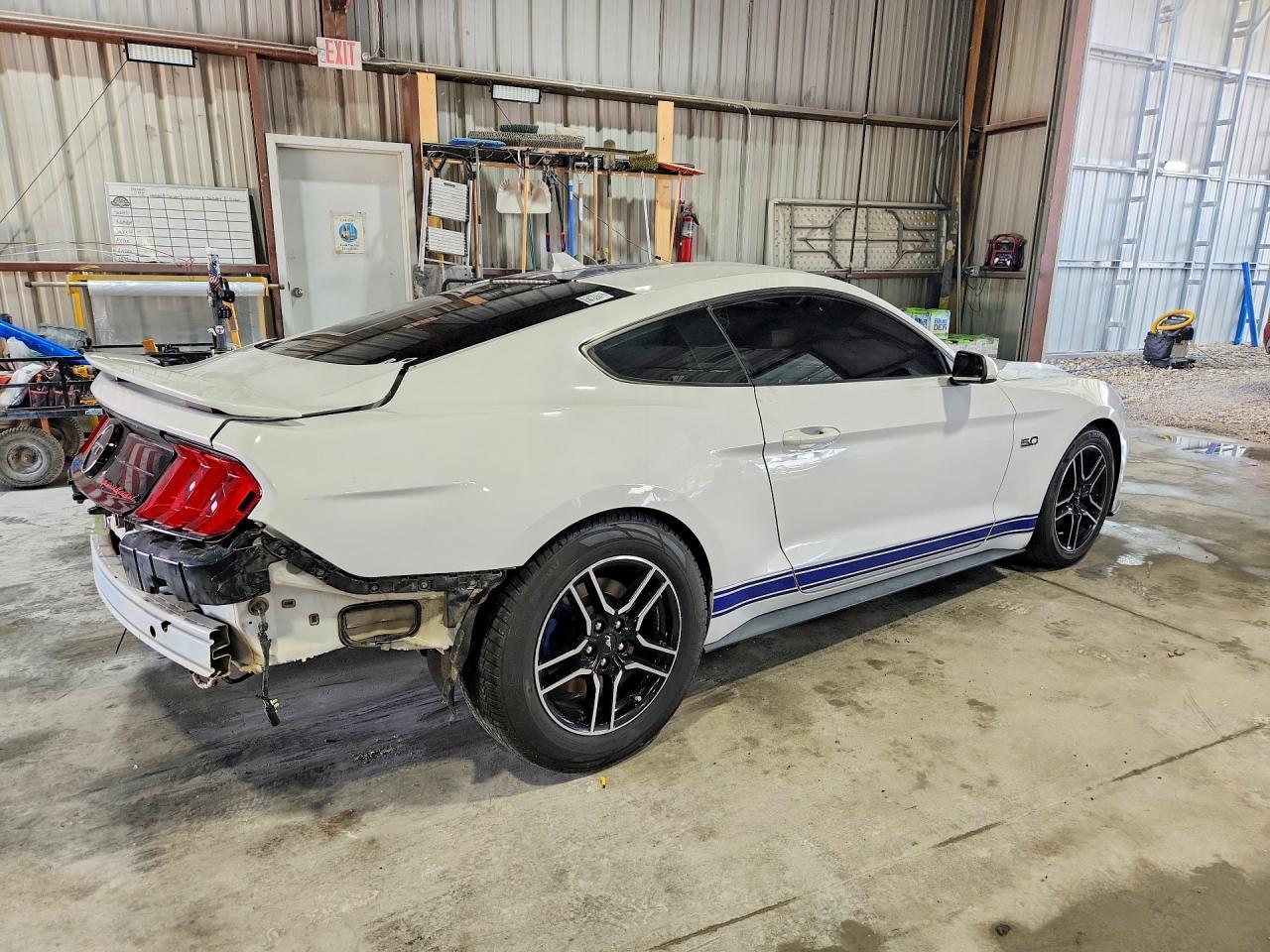 2020 Ford Mustang Gt - Image 3