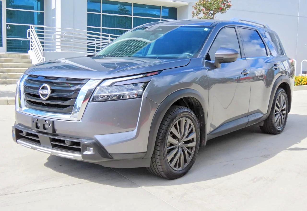 2022 Nissan Pathfinder Sl - Фото 2