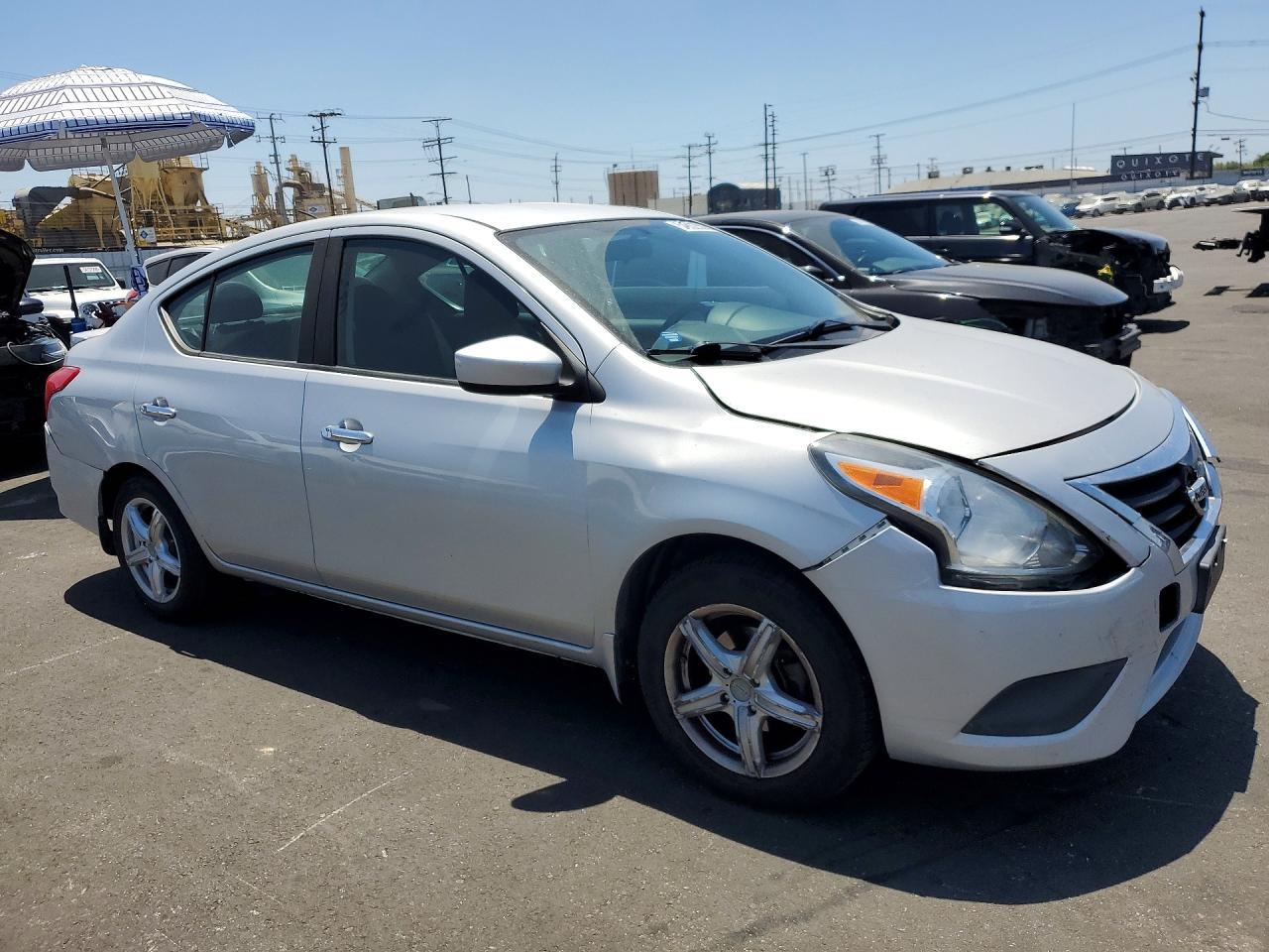2016 Nissan Versa Sv - Фото 4