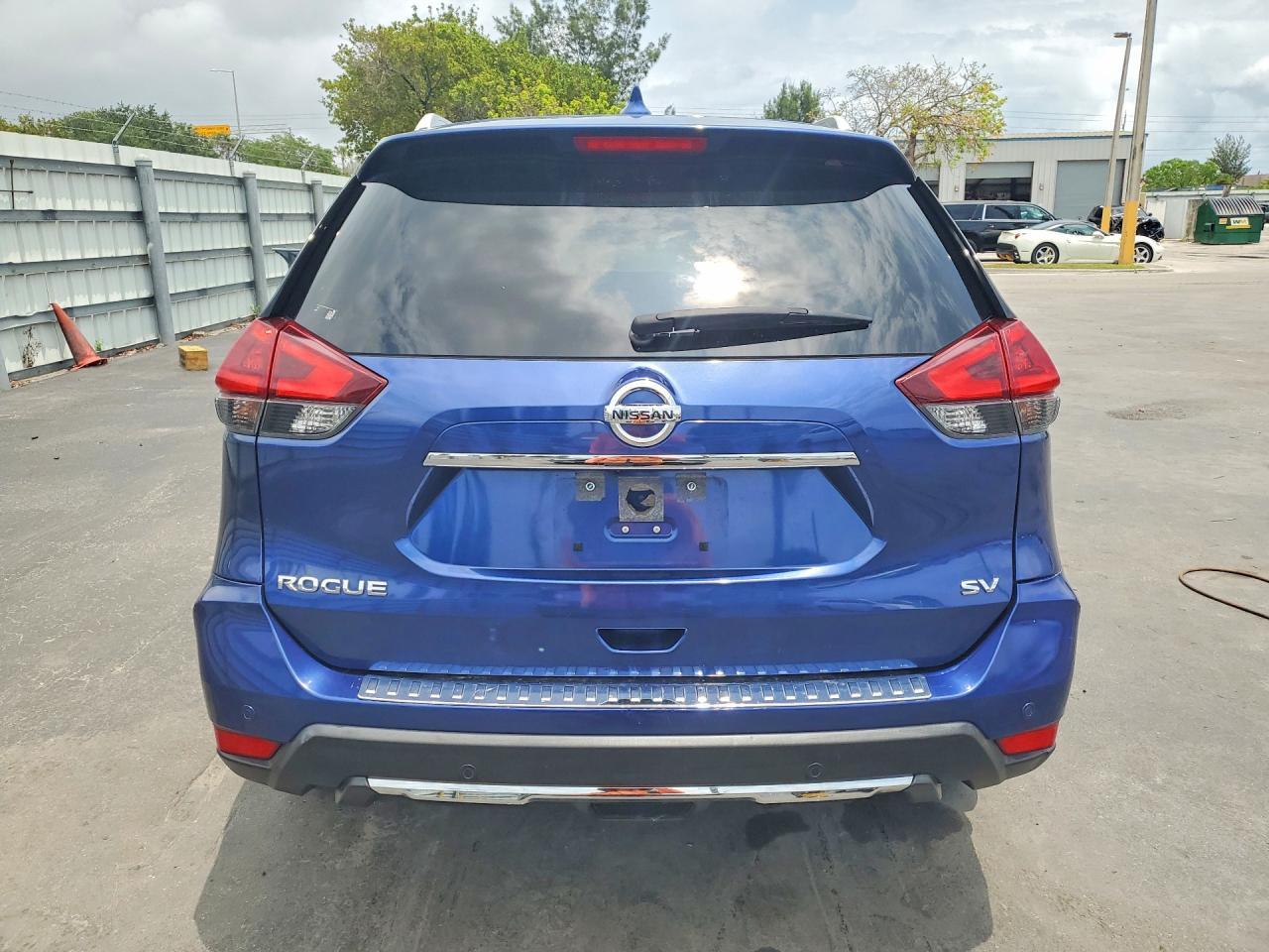 2020 Nissan Rogue Sv - Фото 6
