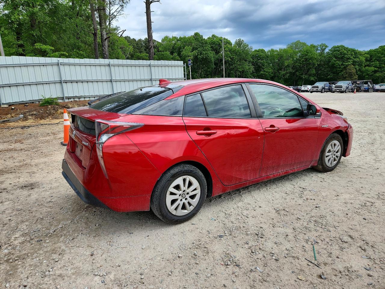 2017 Toyota Prius Two - Фото 3