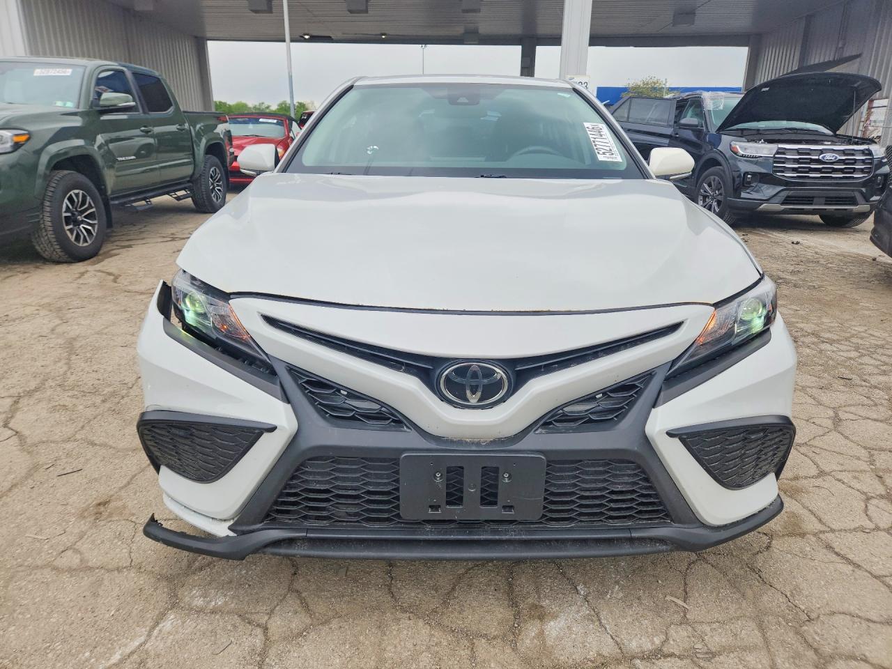 2024 Toyota Camry Se - Image 5