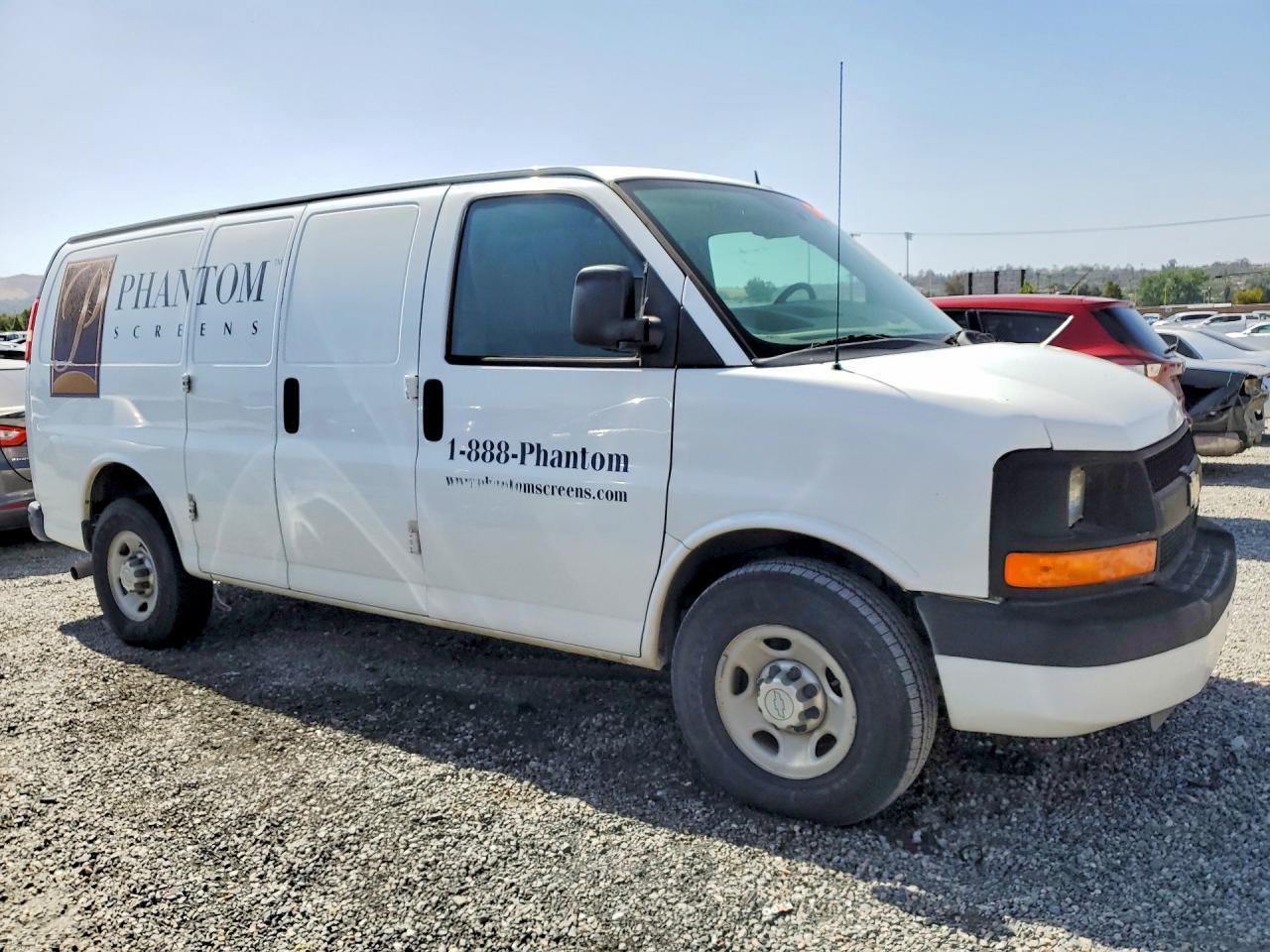 2015 Chevrolet Express 2500 Cargo Delivery Van - Фото 4