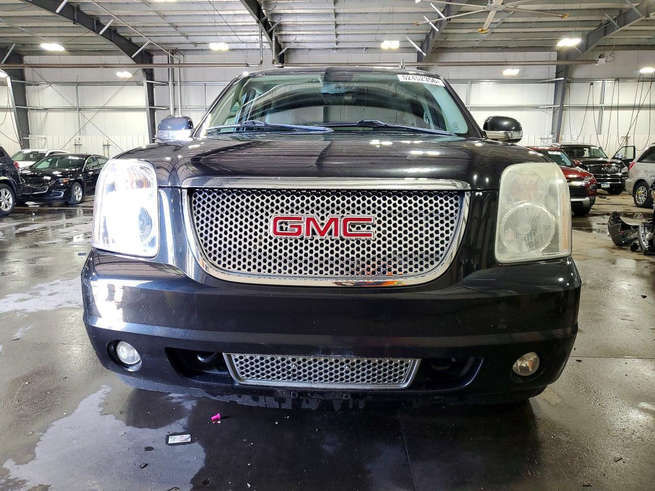 2011 GMC Yukon Xl Denali - Image 5