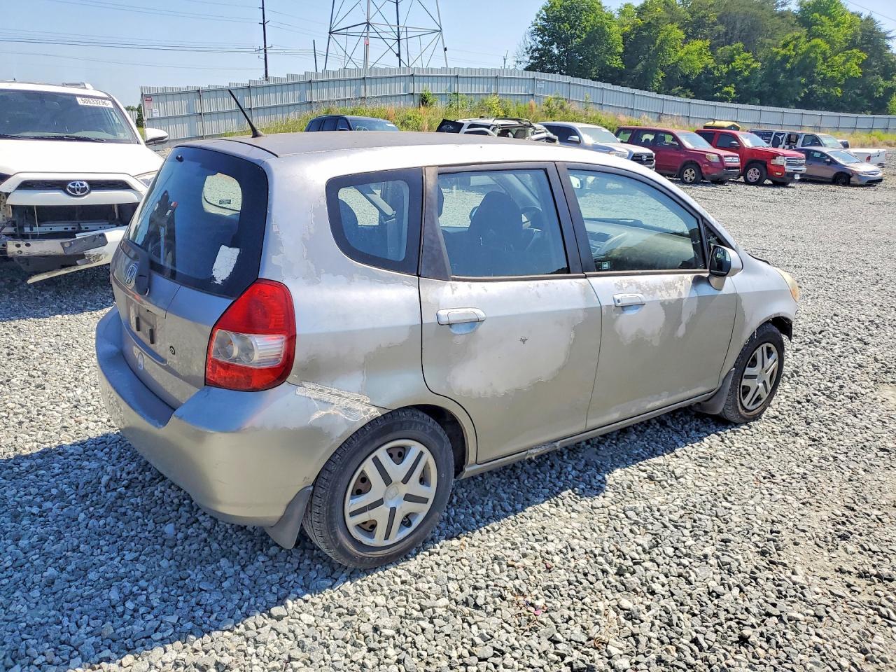 2008 Honda Fit - Image 3