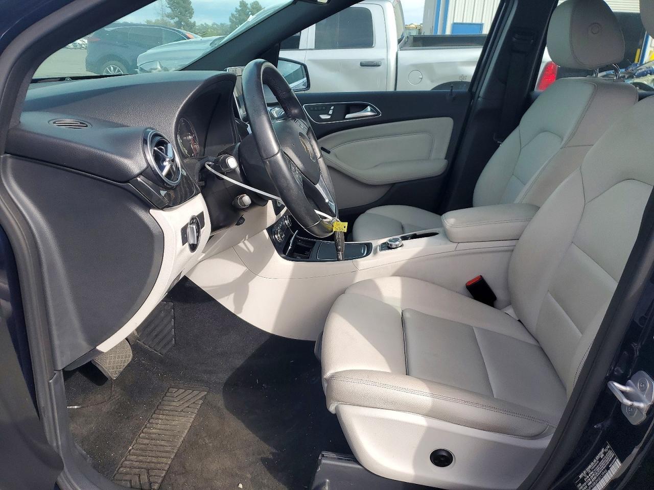 2017 Mercedes-Benz B 250E - Фото 7