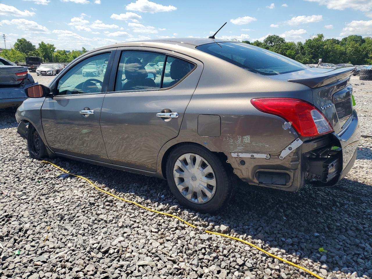 2017 Nissan Versa 1.6 Sv - Фото 2
