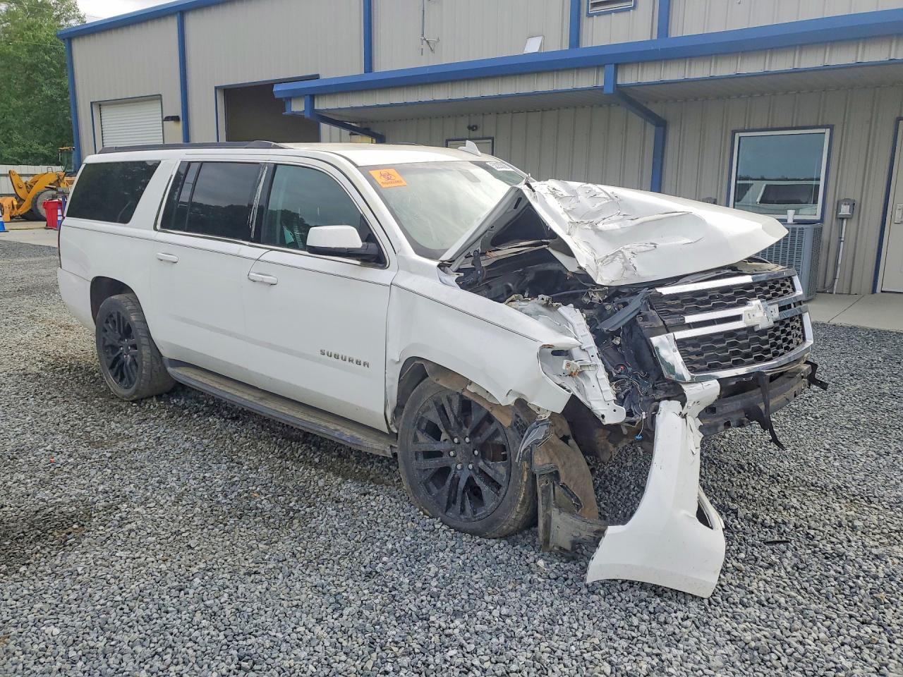 2018 Chevrolet Suburban K1500 - Image 4