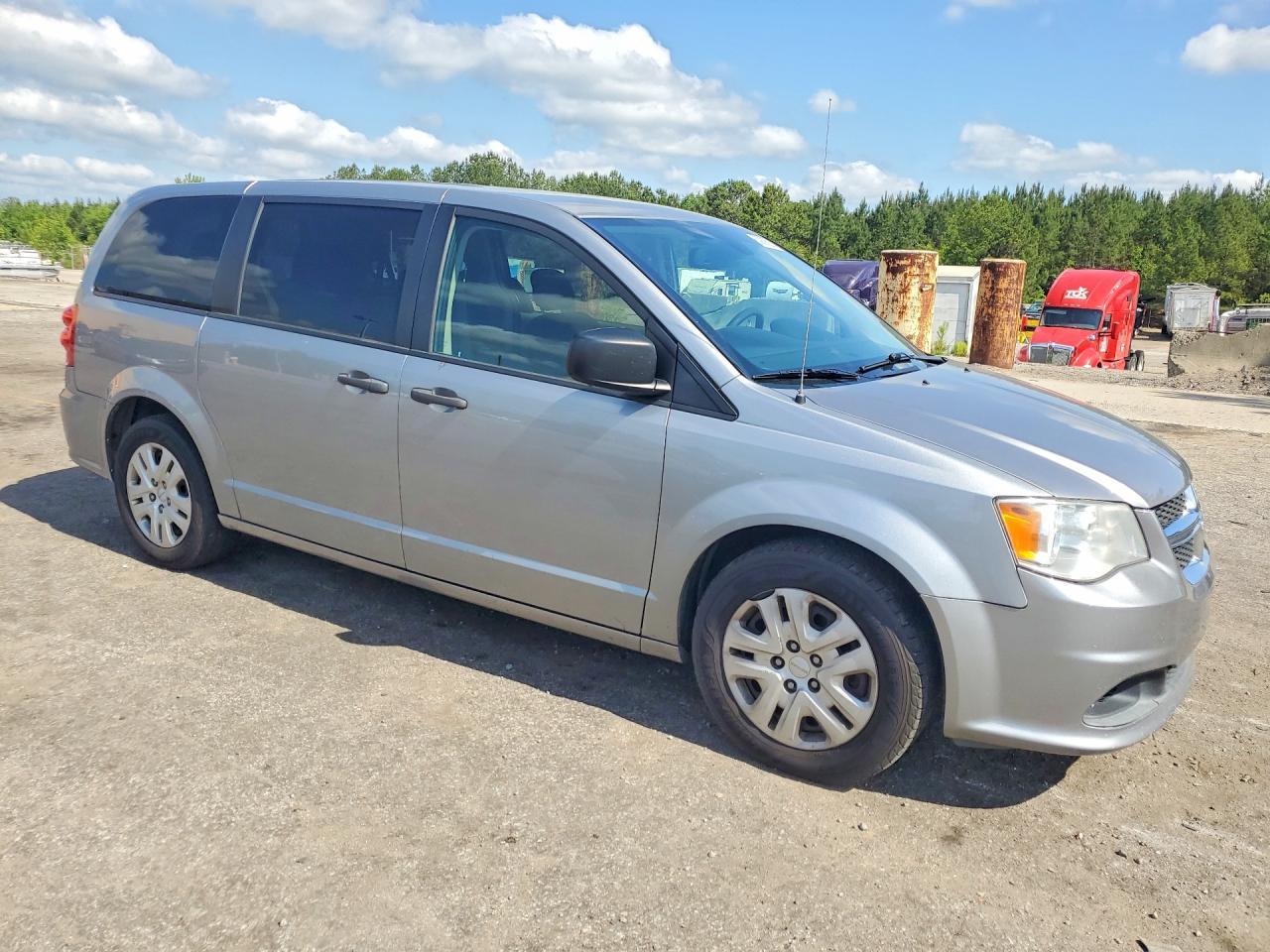 2019 Dodge Grand Caravan Se - Image 4