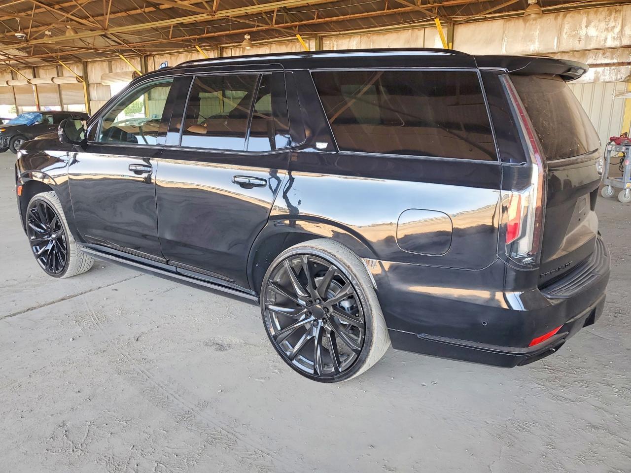2023 Cadillac Escalade Sport Platinum - Фото 2