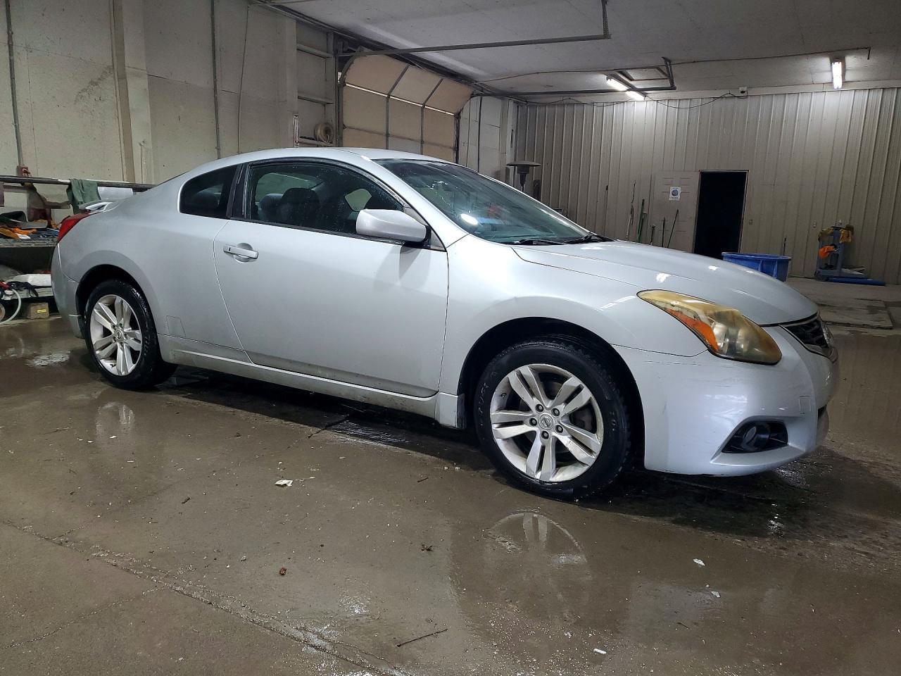 2013 Nissan Altima S - Фото 4