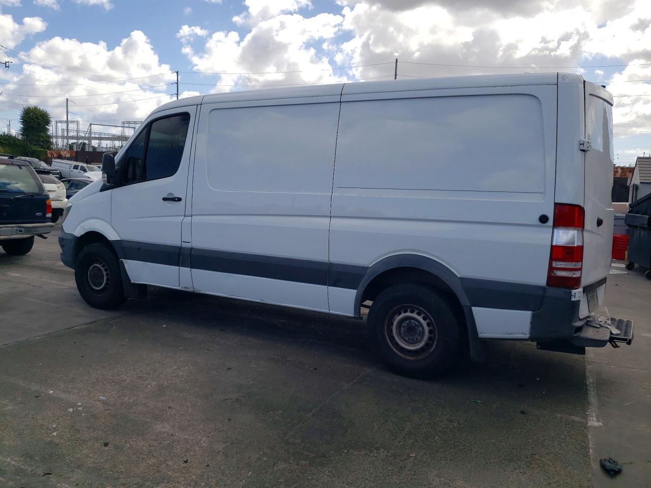 2015 Mercedes-Benz Sprinter 2500 - Фото 2