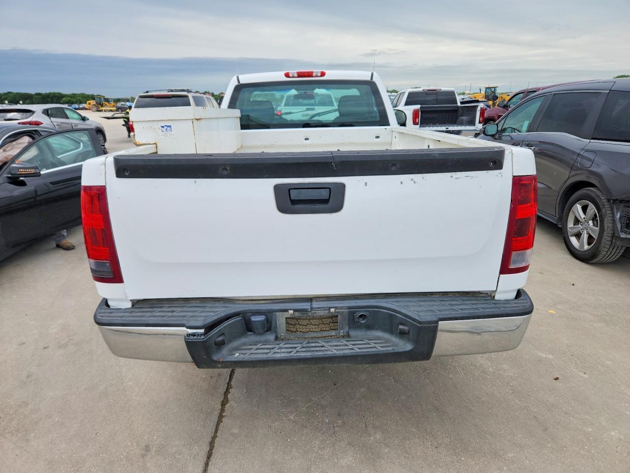 2013 GMC Sierra C1500 - Image 6