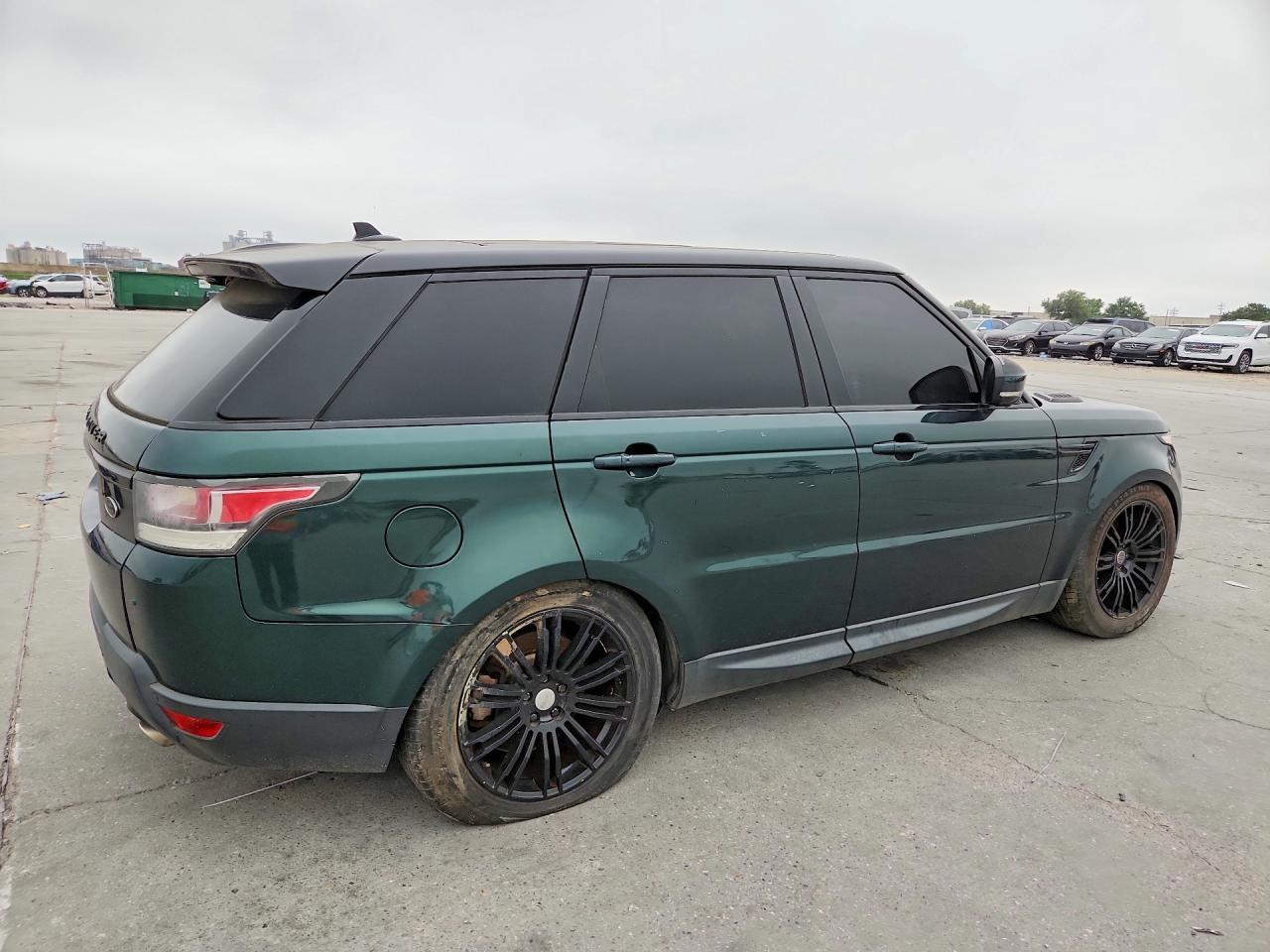 2015 Land Rover Range Rover Sport Hse - Image 3