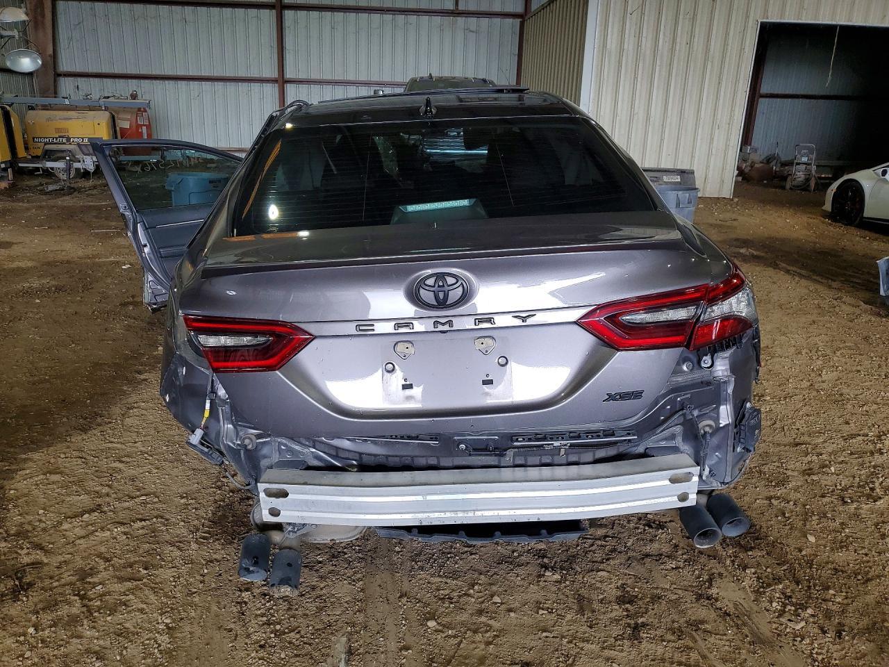 2023 Toyota Camry Xse - Image 6