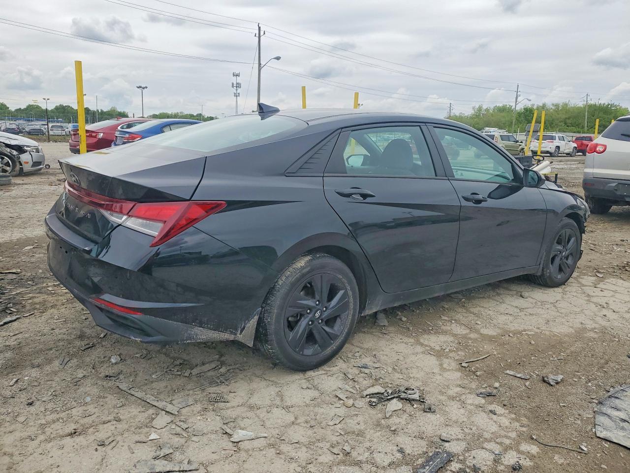 2022 Hyundai Elantra Sel - Фото 3