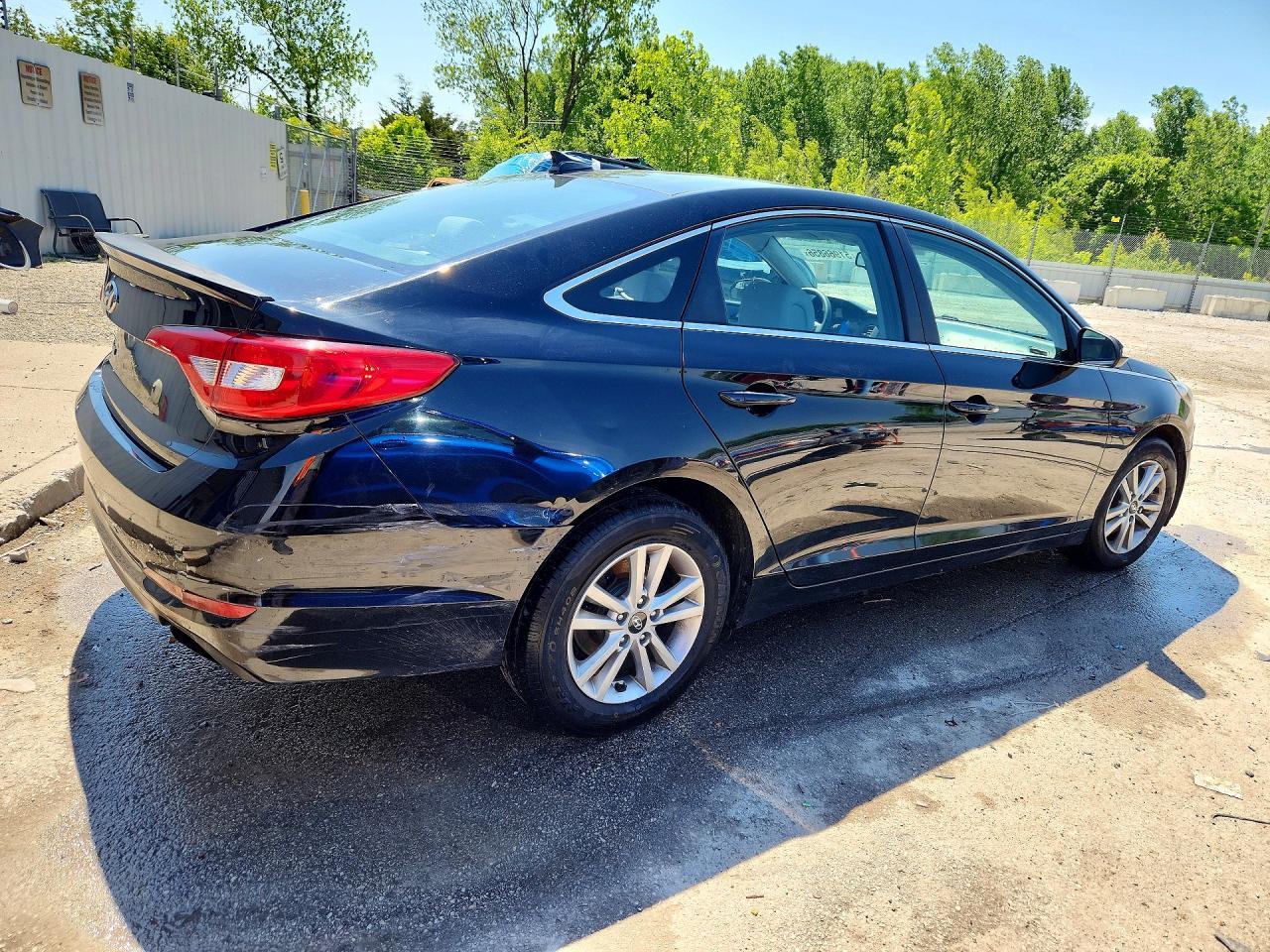 2016 Hyundai Sonata Se - Image 3