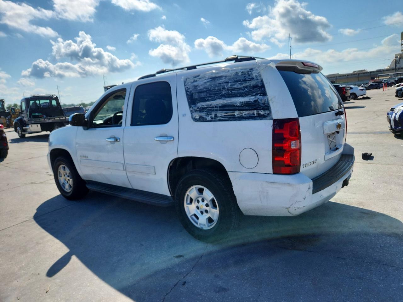 2013 Chevrolet Tahoe C1500 Lt - Image 2