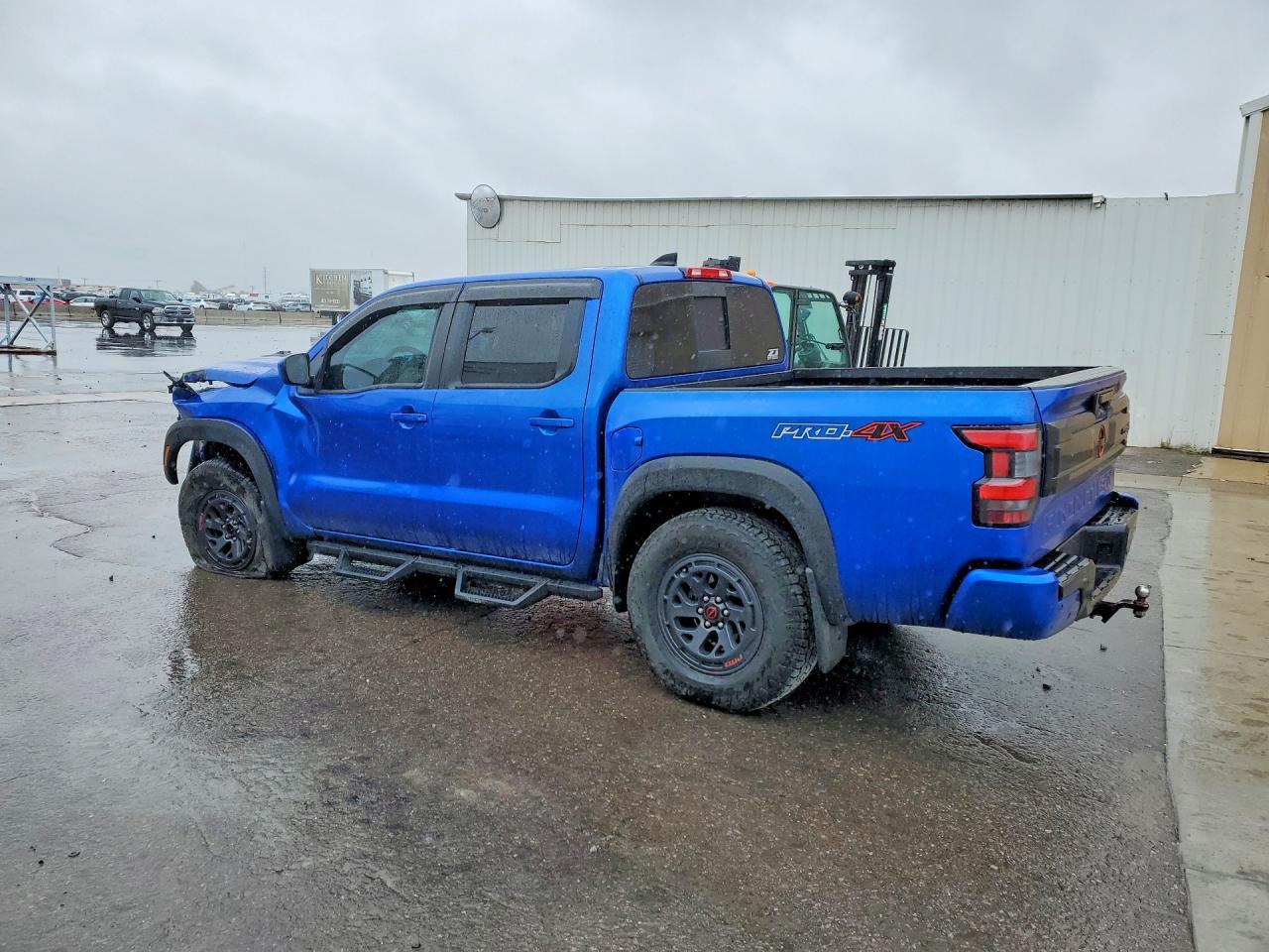 2025 Nissan Frontier Pro-4X - Image 2