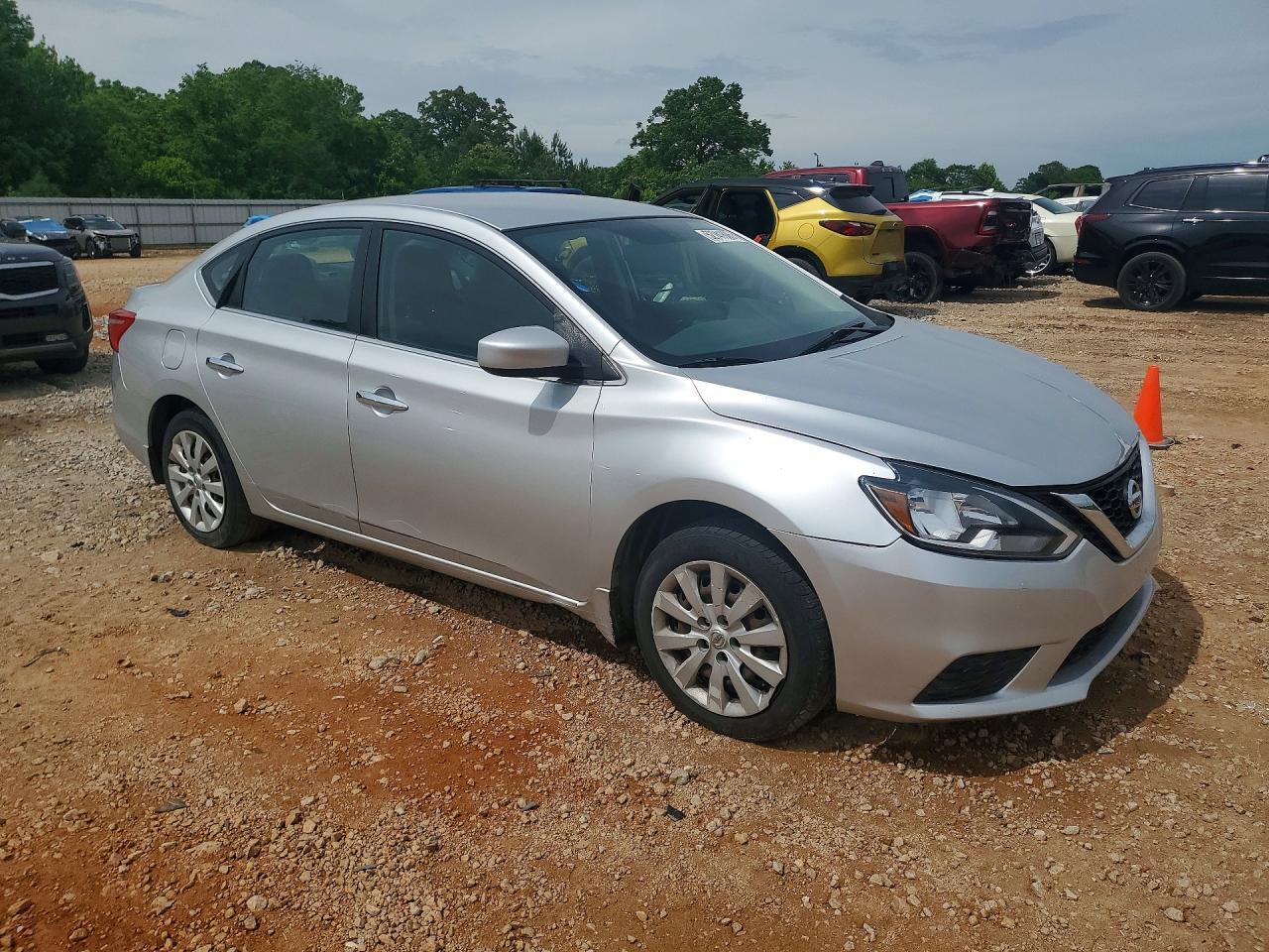 2017 Nissan Sentra S - Фото 4