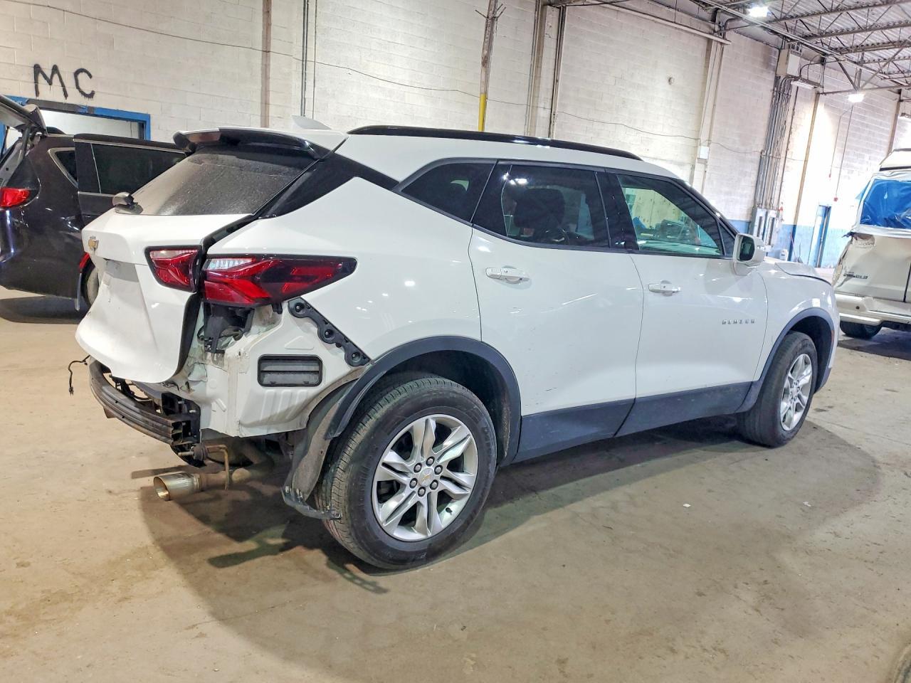 2020 Chevrolet Blazer 1Lt - Фото 3