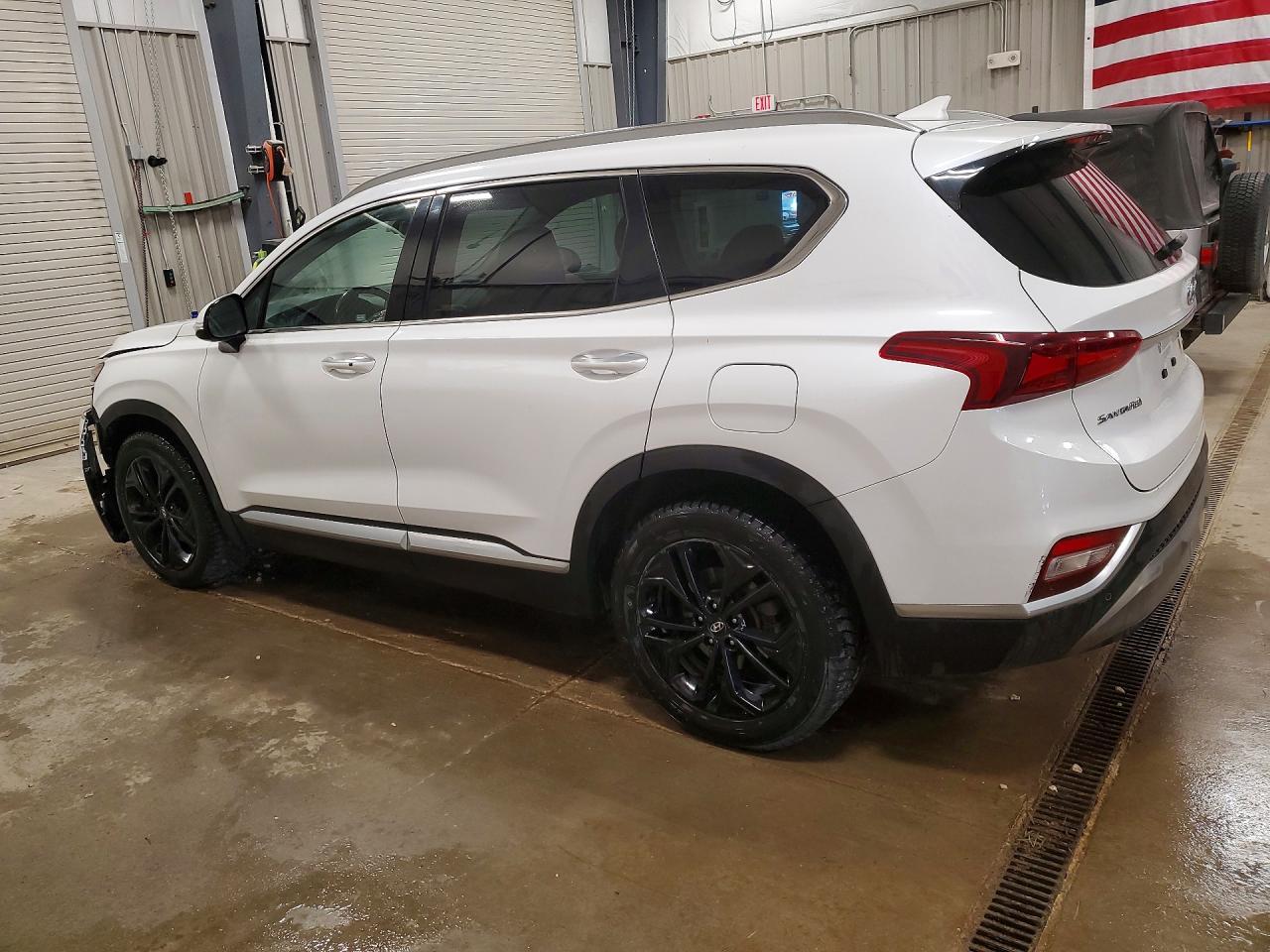 2019 Hyundai Santa Fe Limited 2.0T - Image 2