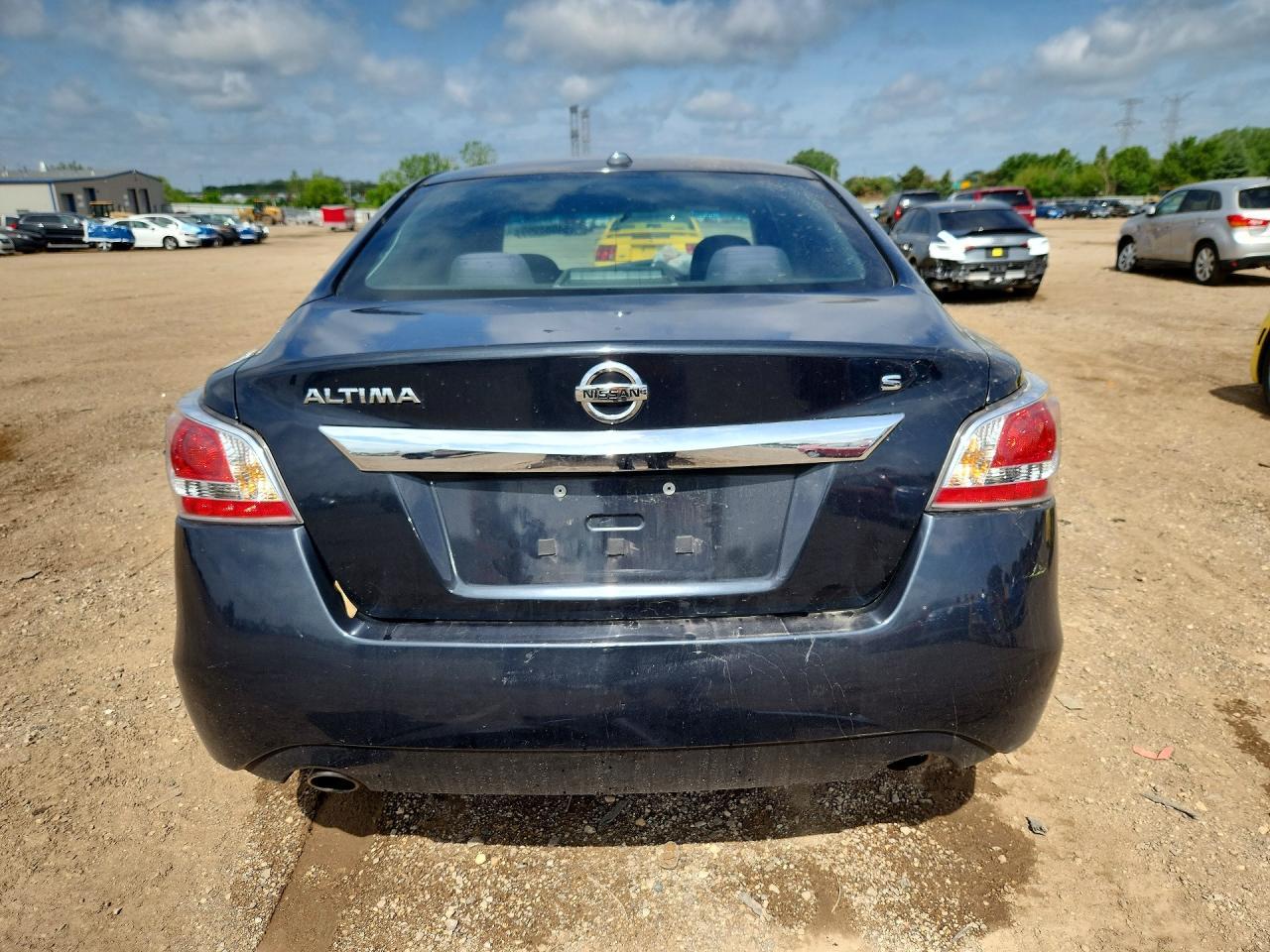 2015 Nissan Altima 2.5 S - Фото 6