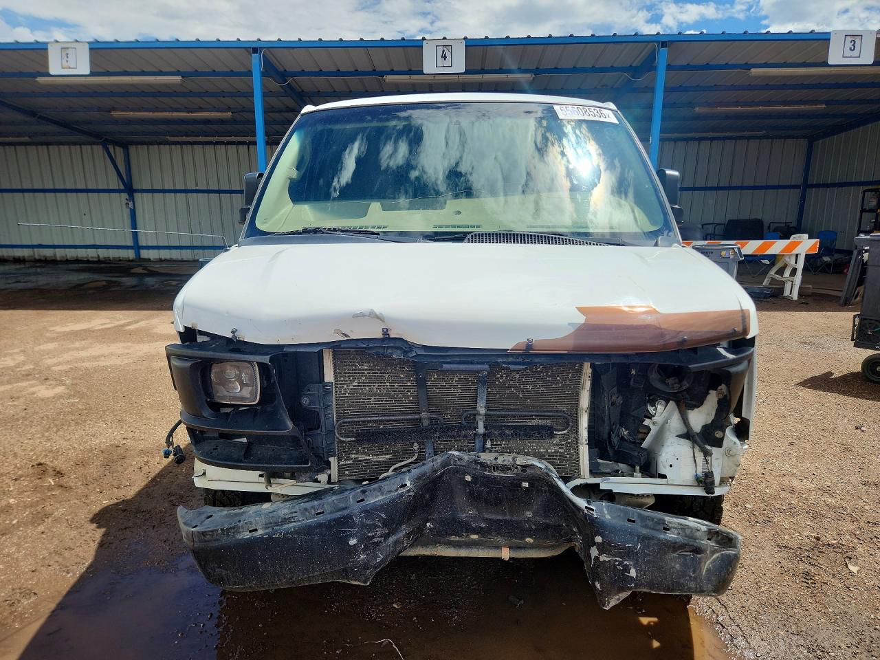 2017 Chevrolet Express G2500 - Фото 5